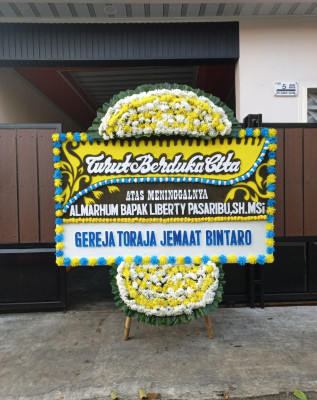 Papan Bunga Duka di Semarang Utara